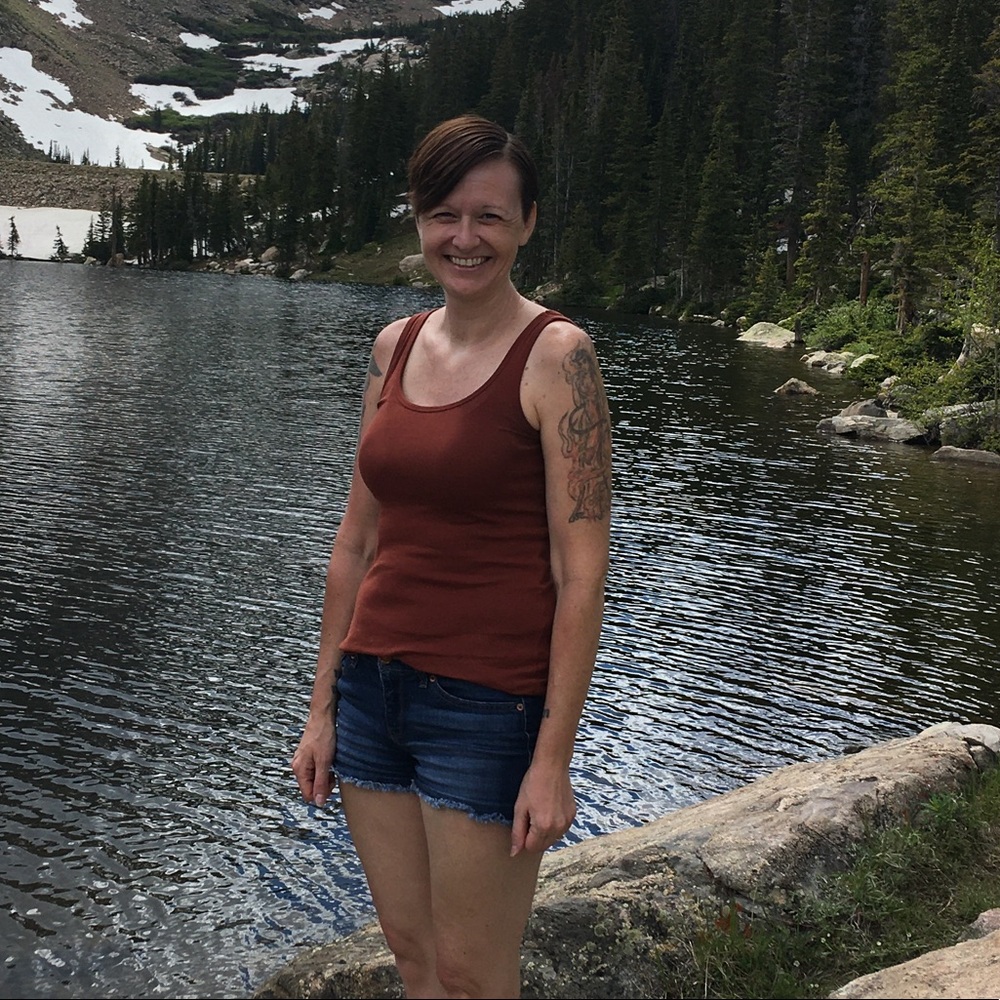 Meet your Posher, April